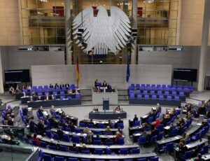 Pleno del Bundestag alemán. Foto: Steffen Prößdorf, Wikimedia Commons (CC BY-SA 4.0)